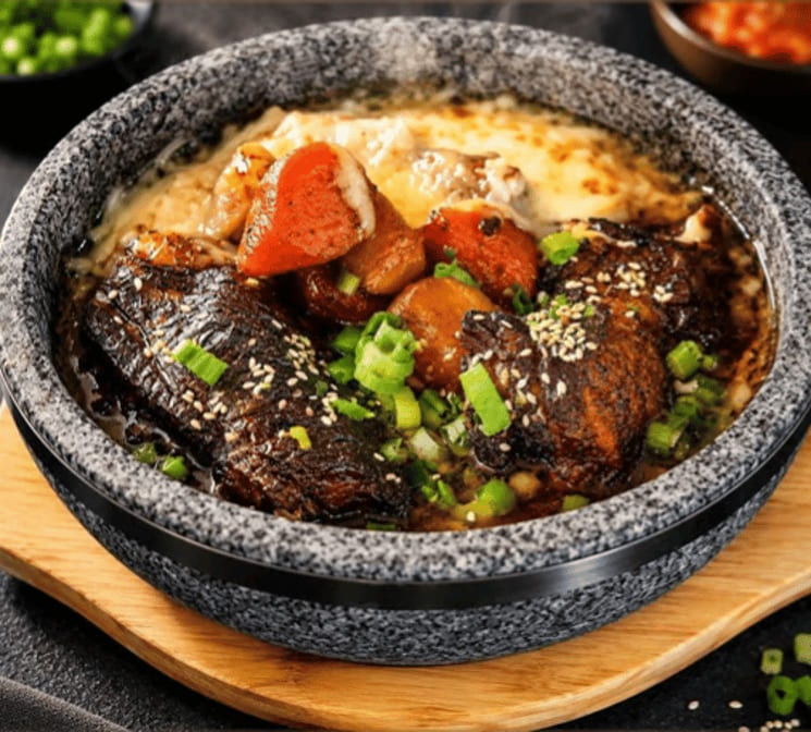 Hearty Braised Beef Short Ribs (Limited Daily).